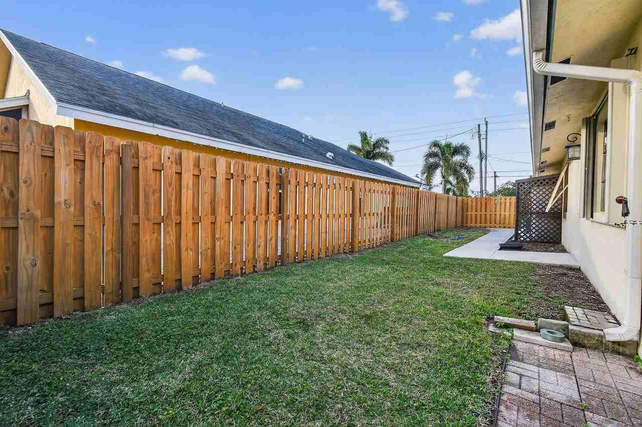 6016 Pompano St - Photo 7 of 44