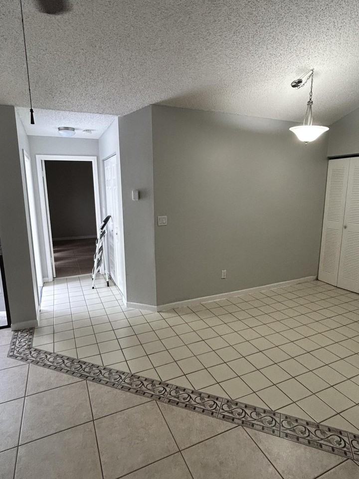 1158 Summit Trail Cir Apt D - Photo 7 of 11