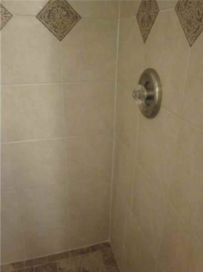 4215 S 57th Ave Apt C - Photo 7 of 12