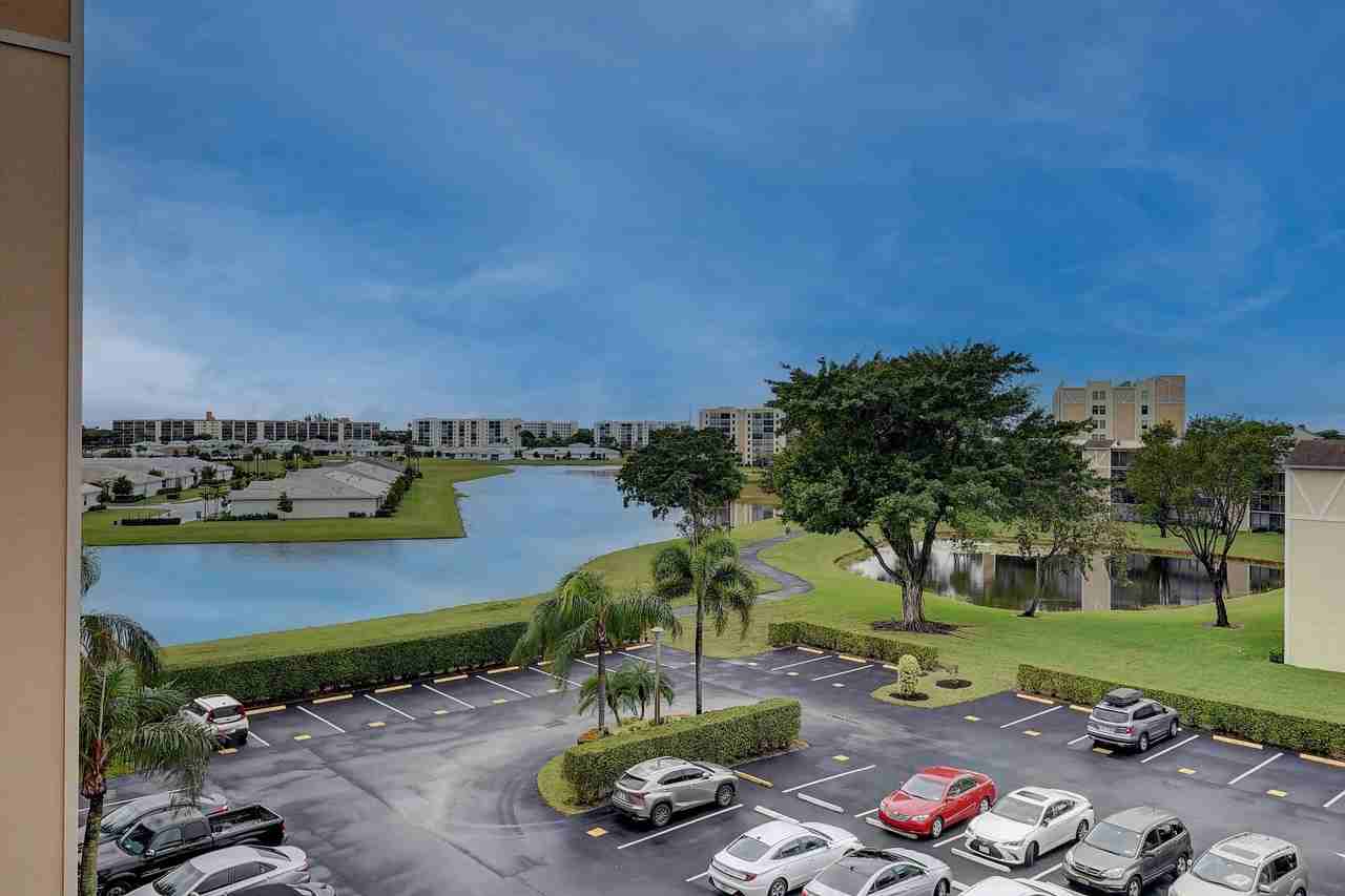 7076 Huntington Ln Apt 507 - Photo 4 of 48