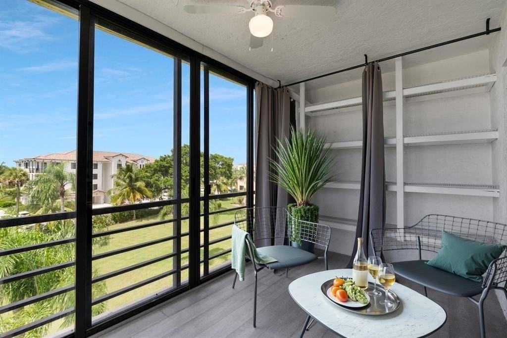 9355 Sw 8th St Apt 401