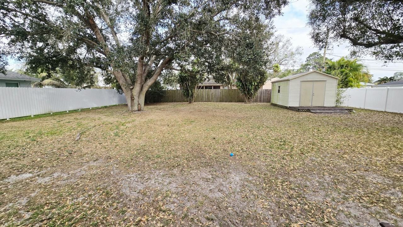 4133 Sw Darien St - Photo 5 of 14