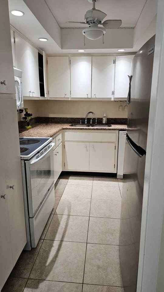 2600 N Flagler Dr Apt 705 - Photo 7 of 18