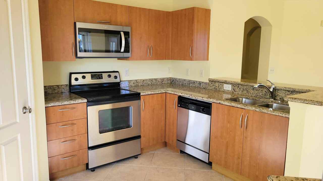 122 Sw Peacock Blvd Apt 12-203 - Photo 4 of 27