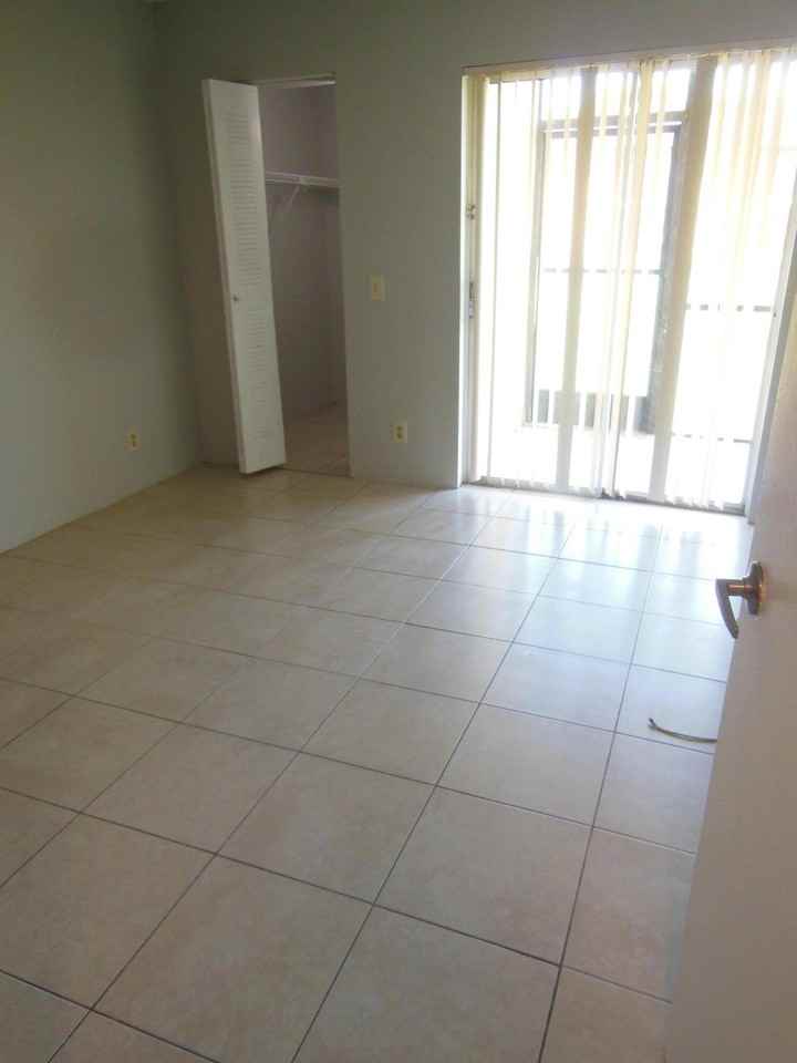 709 Meadows Cir - Photo 7 of 24
