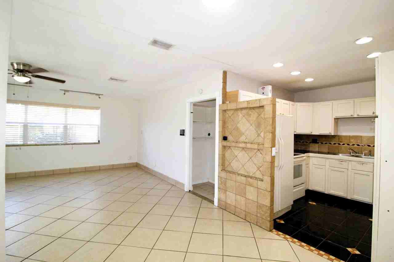 100 Se Celestia Ct - Photo 6 of 18