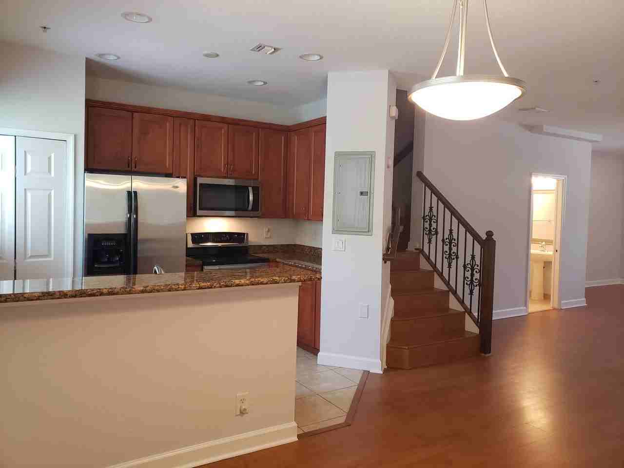 325 Bayfront Dr Unit 325 - Photo 3 of 21