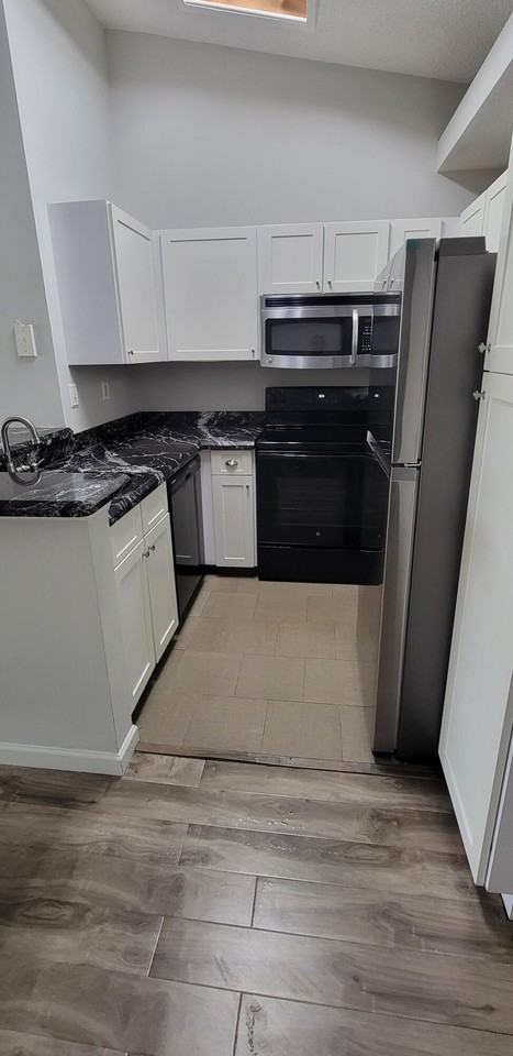 611 Lyons Rd Apt 8202 - Photo 7 of 22