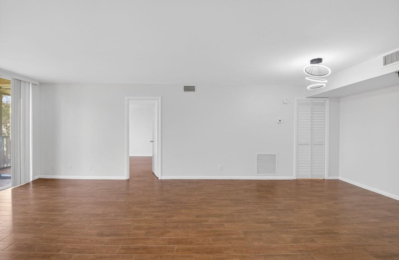 5260 Nw 2nd Ave Apt 206 - Photo 7 of 36