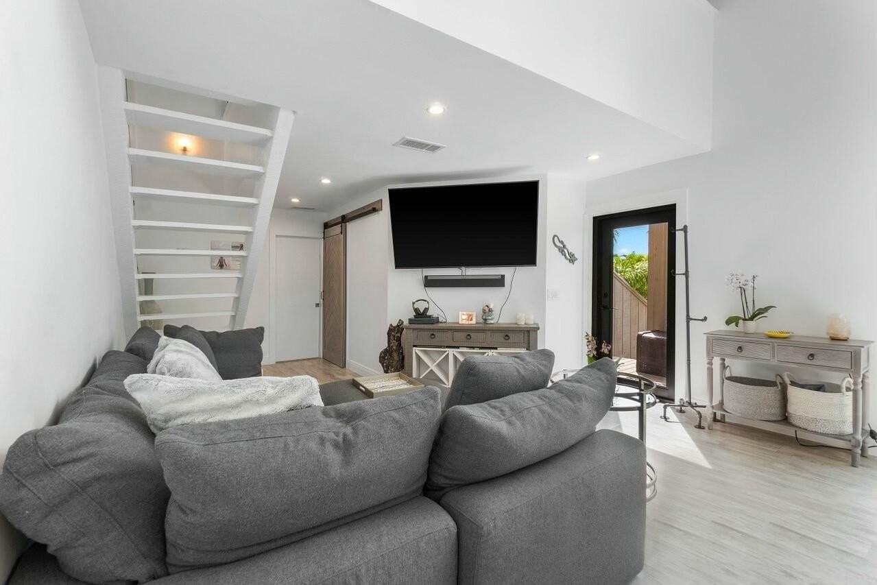 1605 S Us Highway 1 Apt 3h - Photo 4 of 20