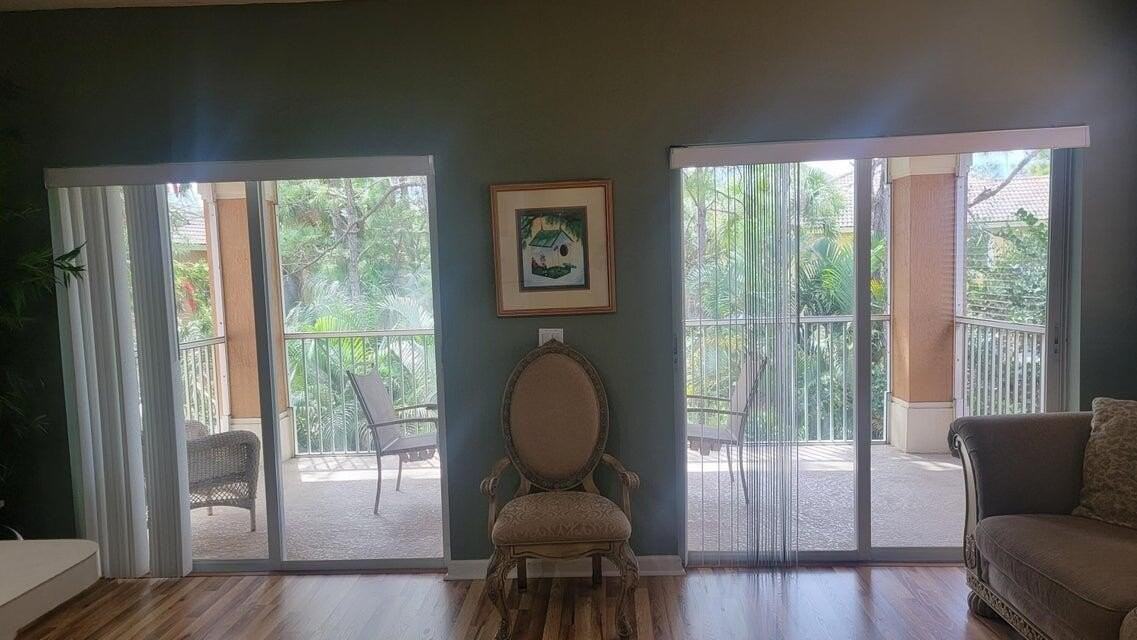 8243 Mulligan Cir Unit 3522 - Photo 2 of 12