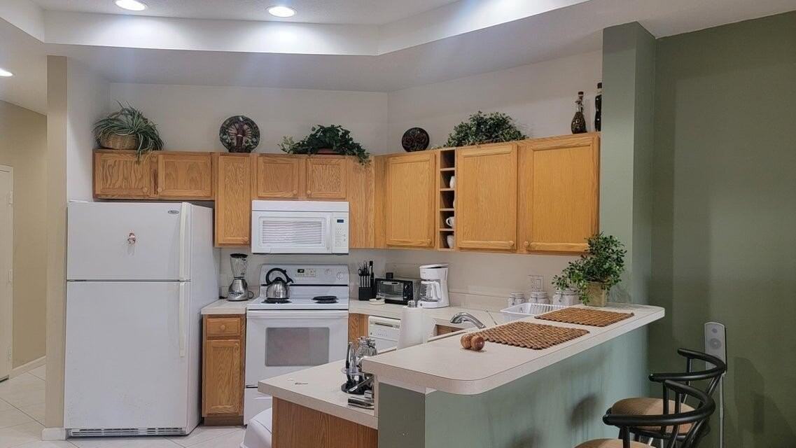 8243 Mulligan Cir Unit 3522 - Photo 3 of 12