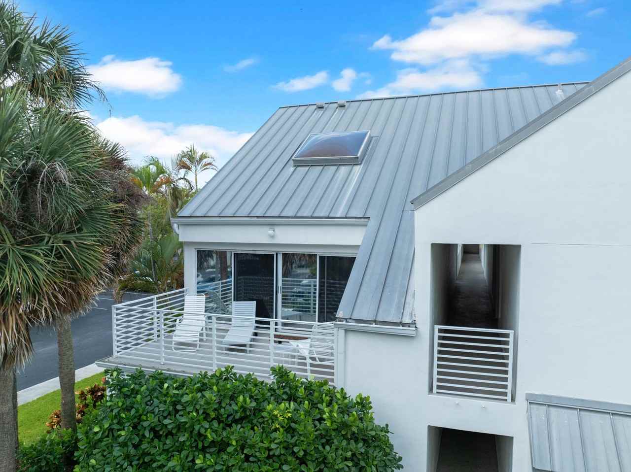 1605 S Us Highway 1 Apt M2-215 - Photo 3 of 34