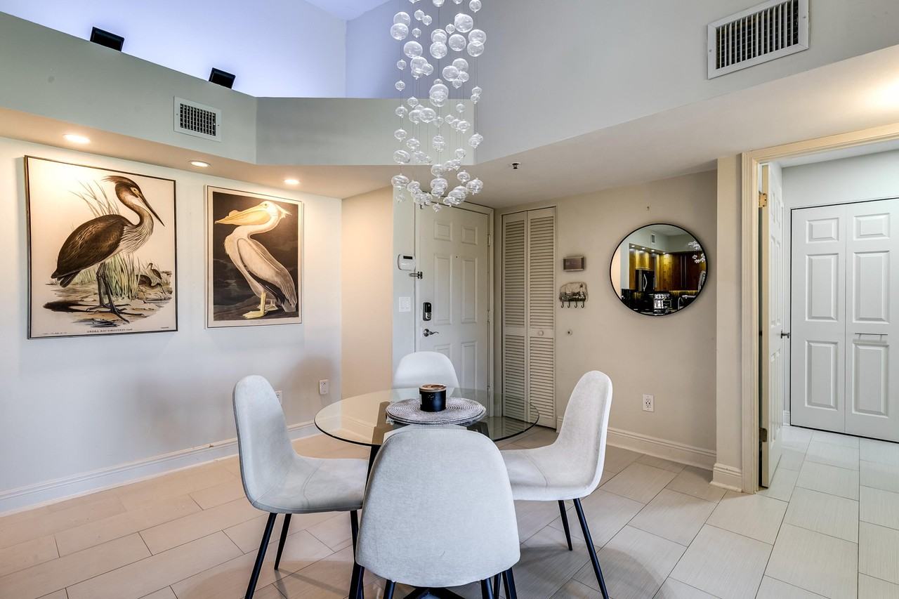 157 Yacht Club Way Apt 310 - Photo 4 of 26