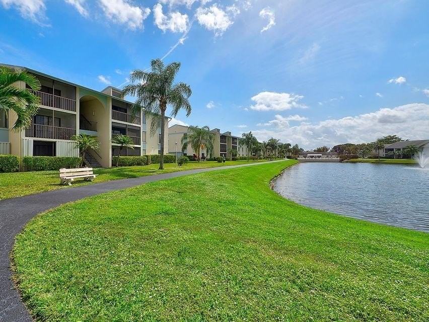 1109 Green Pine Blvd Apt B2 - Photo 2 of 49