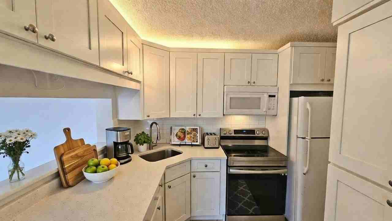 1109 Green Pine Blvd Apt B2 - Photo 5 of 49