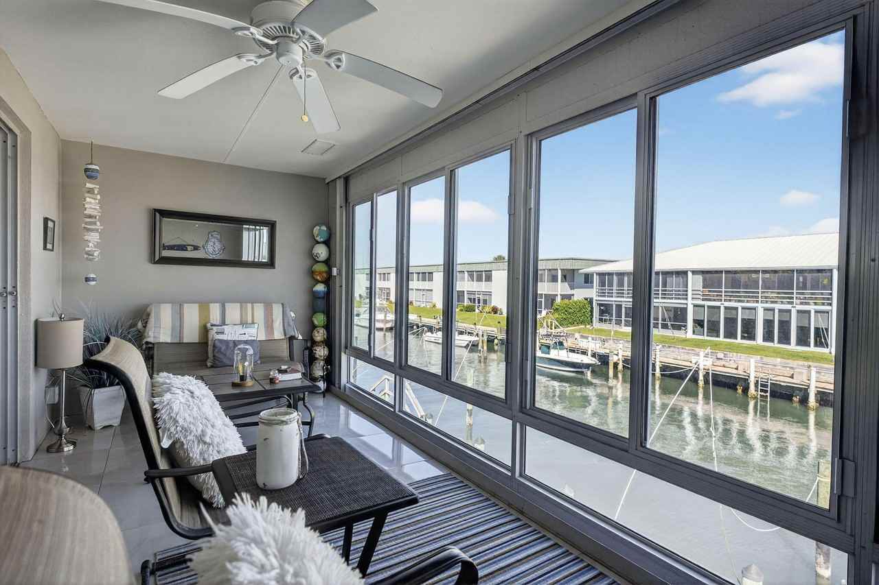 100 Lehane Ter Apt 28 - Photo 6 of 33