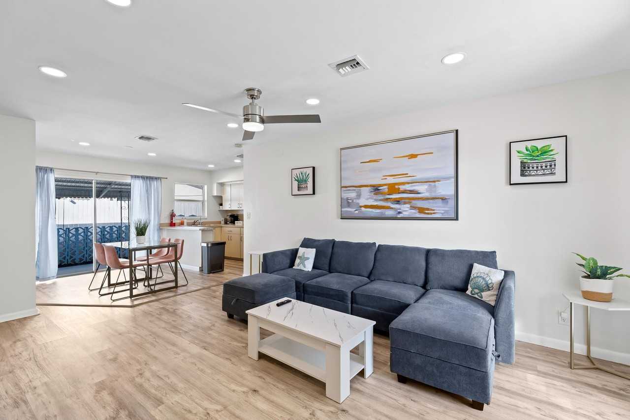 1761 Ne 55th St Apt 3 - Photo 6 of 22