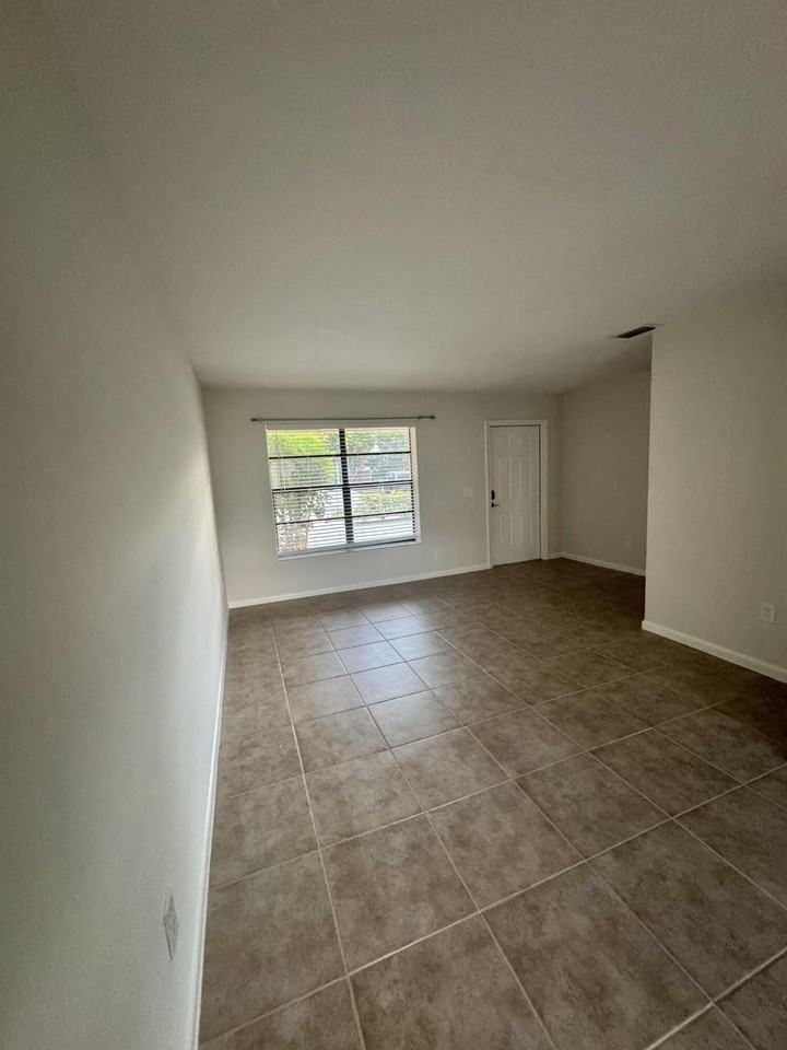 12375 Peconic Ct Unit 12377 - Photo 4 of 13