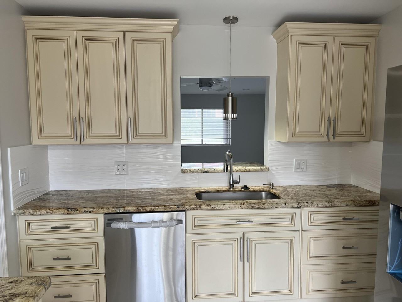 14704 Wildflower Ln - Photo 2 of 47