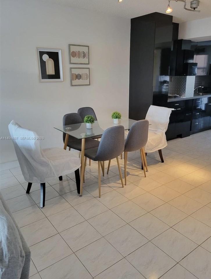 801 N Ocean Blvd Apt 802 - Photo 6 of 27