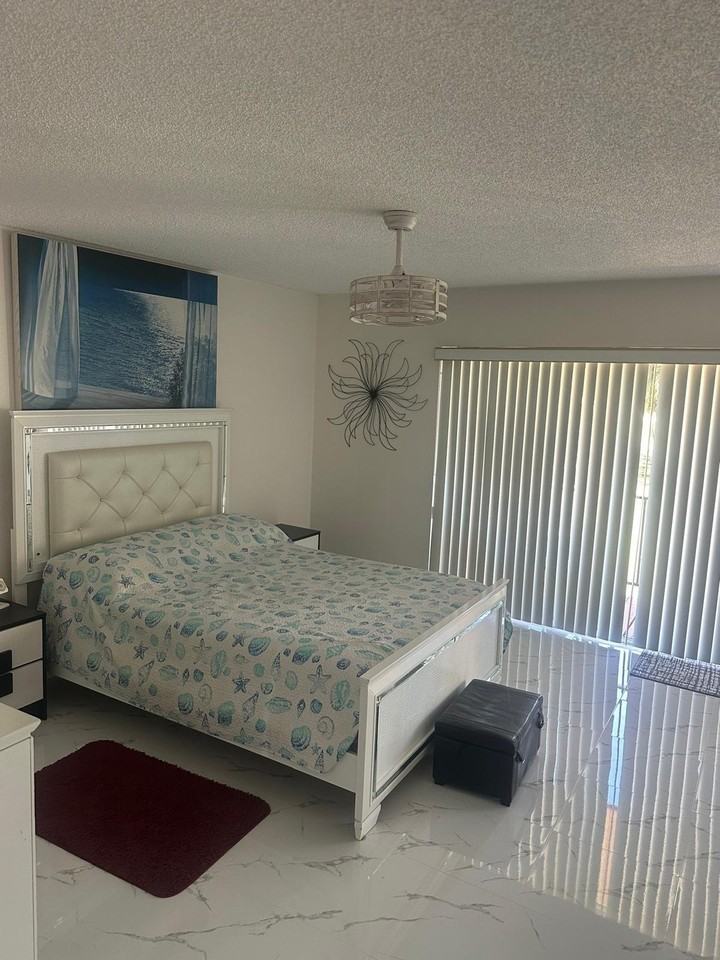 4557 Luxemburg Ct - Photo 3 of 35