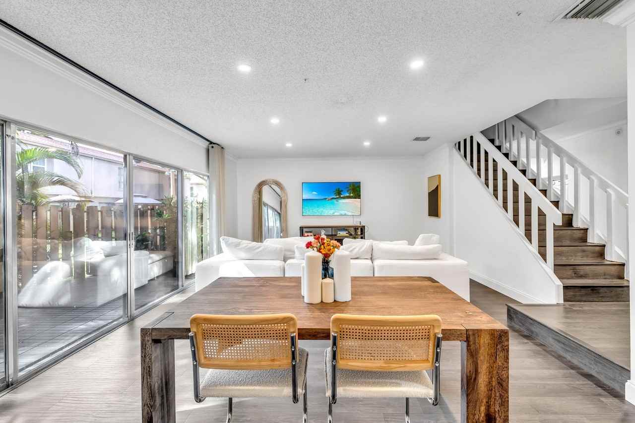 881 Nw 81st Way Unit 3 - Photo 7 of 29