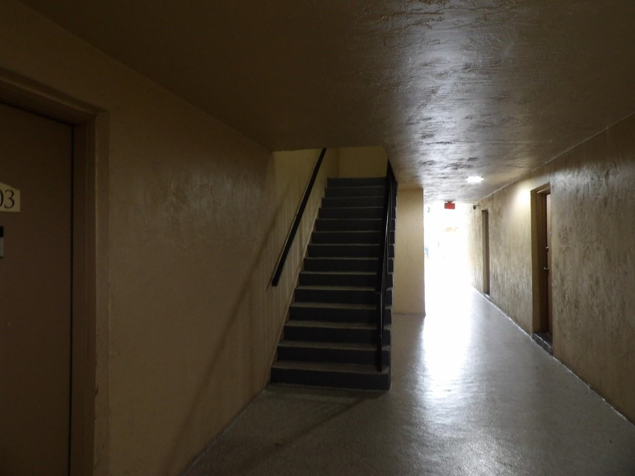 201 Bonnie Blvd Apt 206 - Photo 4 of 17