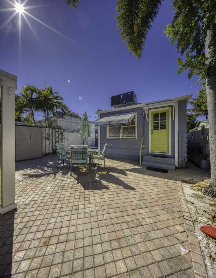 320 N J St Unit 1 - Photo 5 of 23