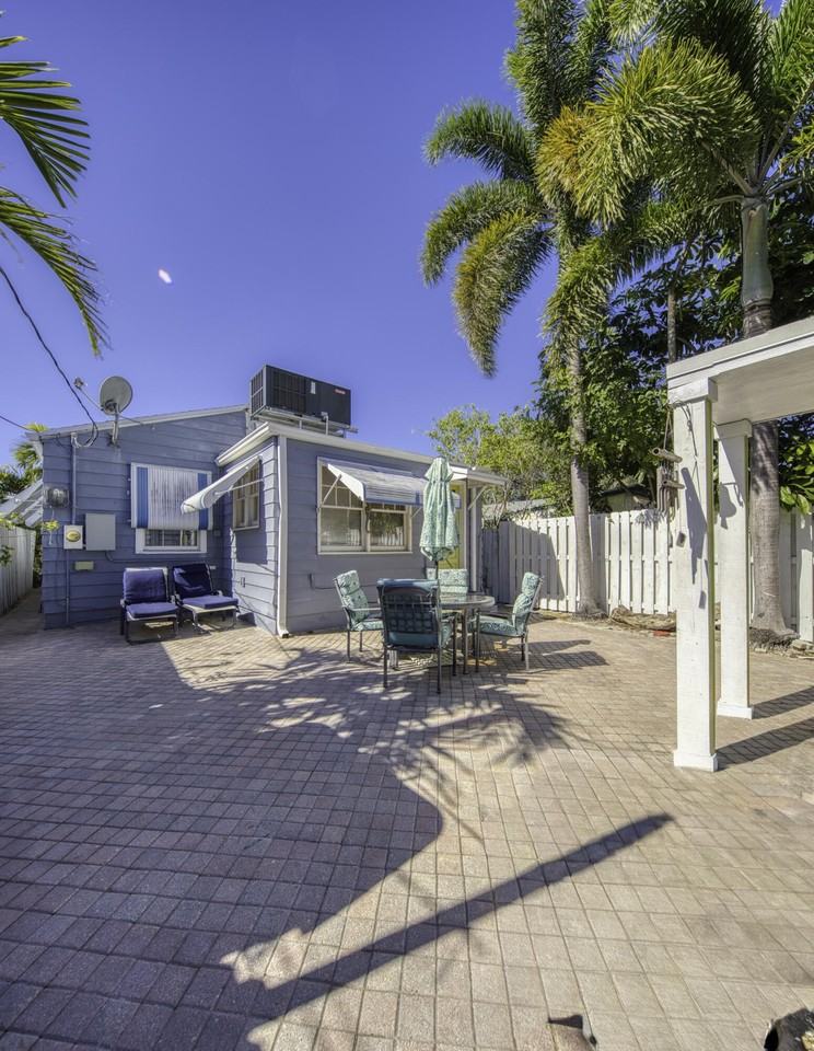 320 N J St Unit 1 - Photo 6 of 23