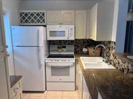featured image of 2213 Ne 1st Ct Apt 103