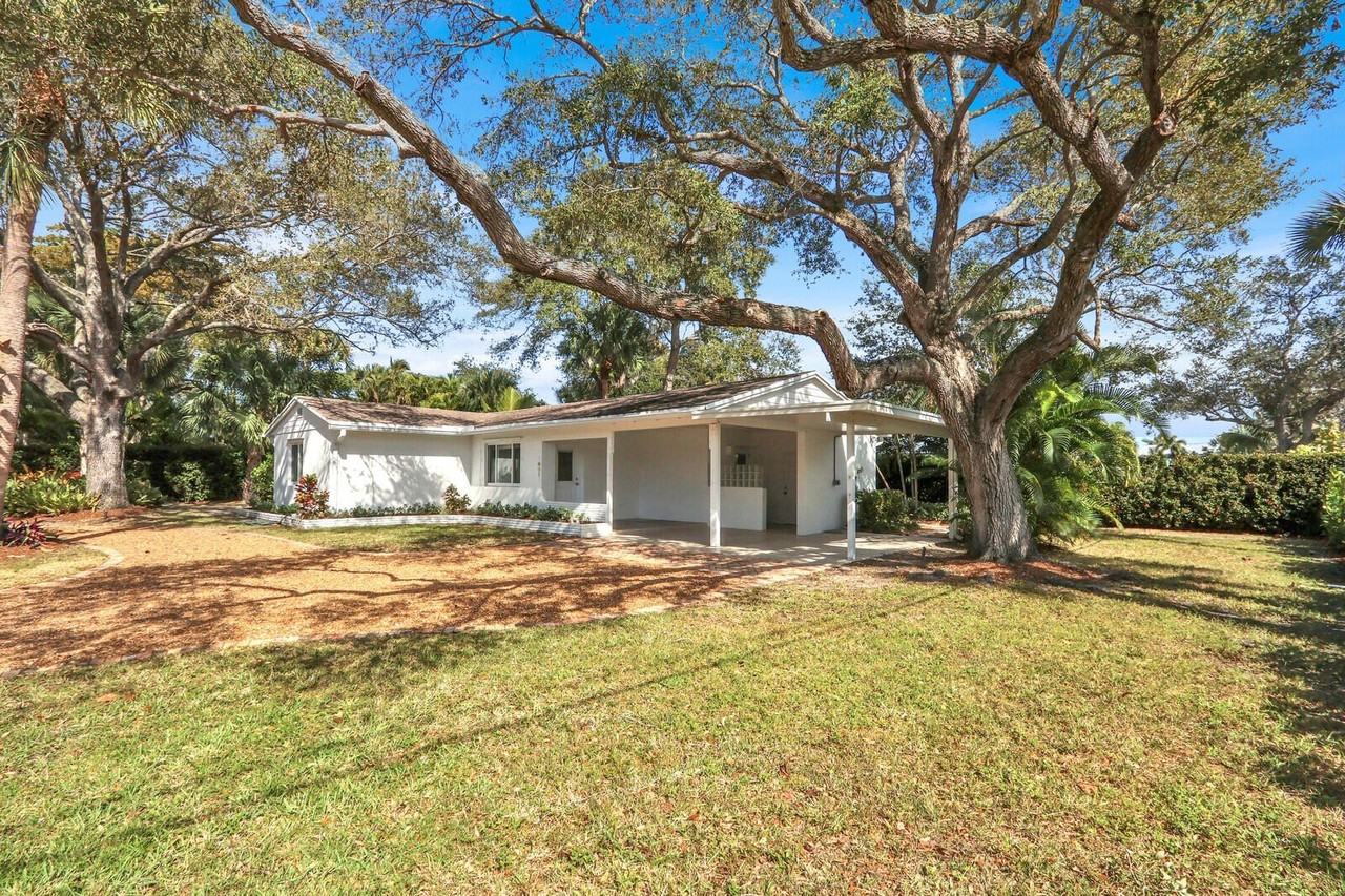 601 Paulina Rd - Photo 5 of 36