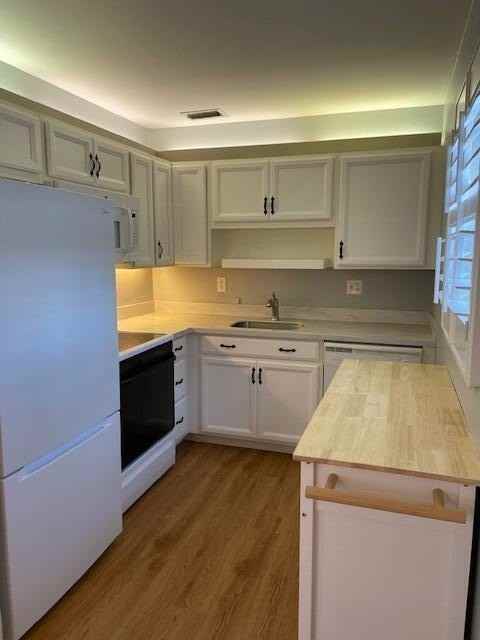 2600 Se Ocean Blvd Apt A5 - Photo 2 of 14