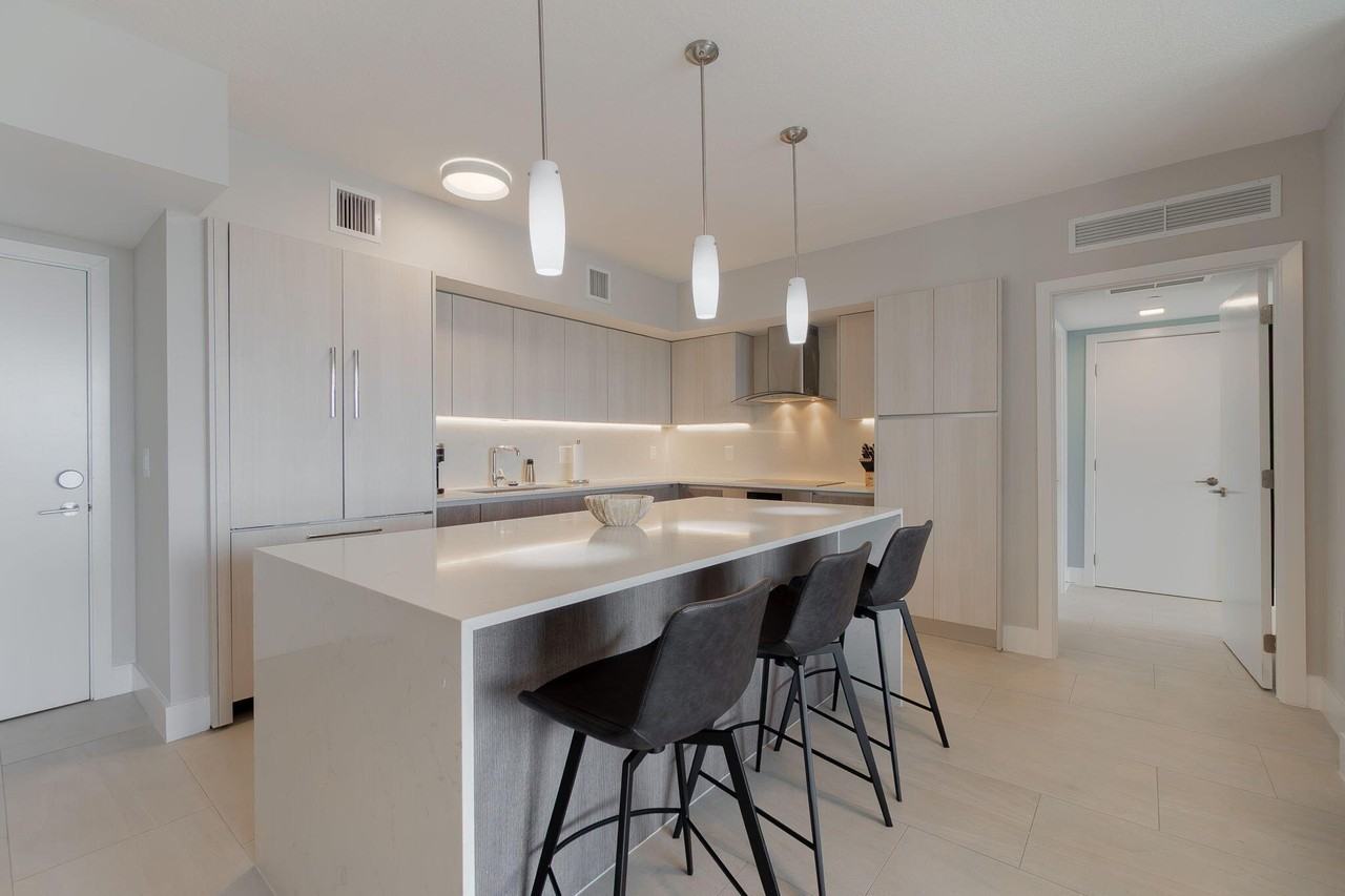 111 Se 1st Ave Apt 404 - Photo 7 of 50