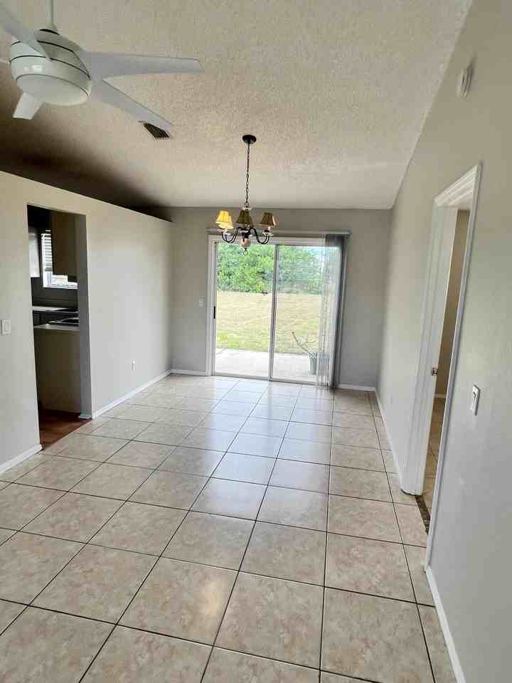 5110 Nw Erskin Ter - Photo 7 of 27
