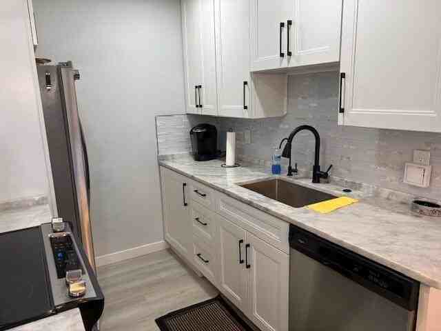 1015 Cornwall A Unit 1015 - Photo 2 of 19