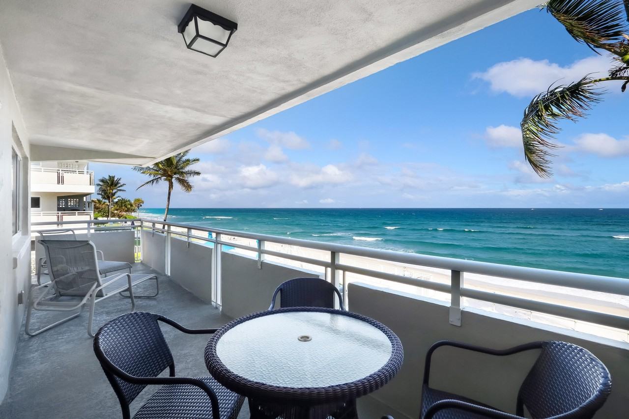 1199 Hillsboro Mile Apt 237 - Photo 3 of 43