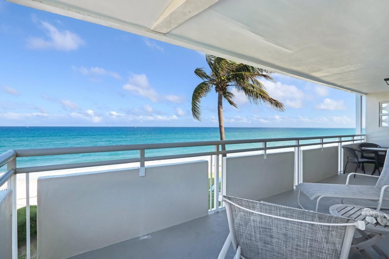 1199 Hillsboro Mile Apt 237 - Photo 5 of 43