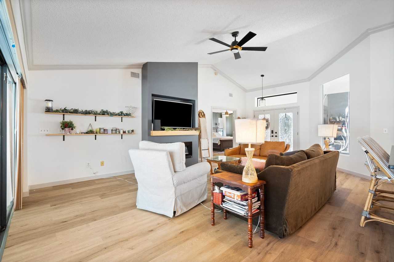 2245 Sw Oak Ridge Rd - Photo 5 of 32