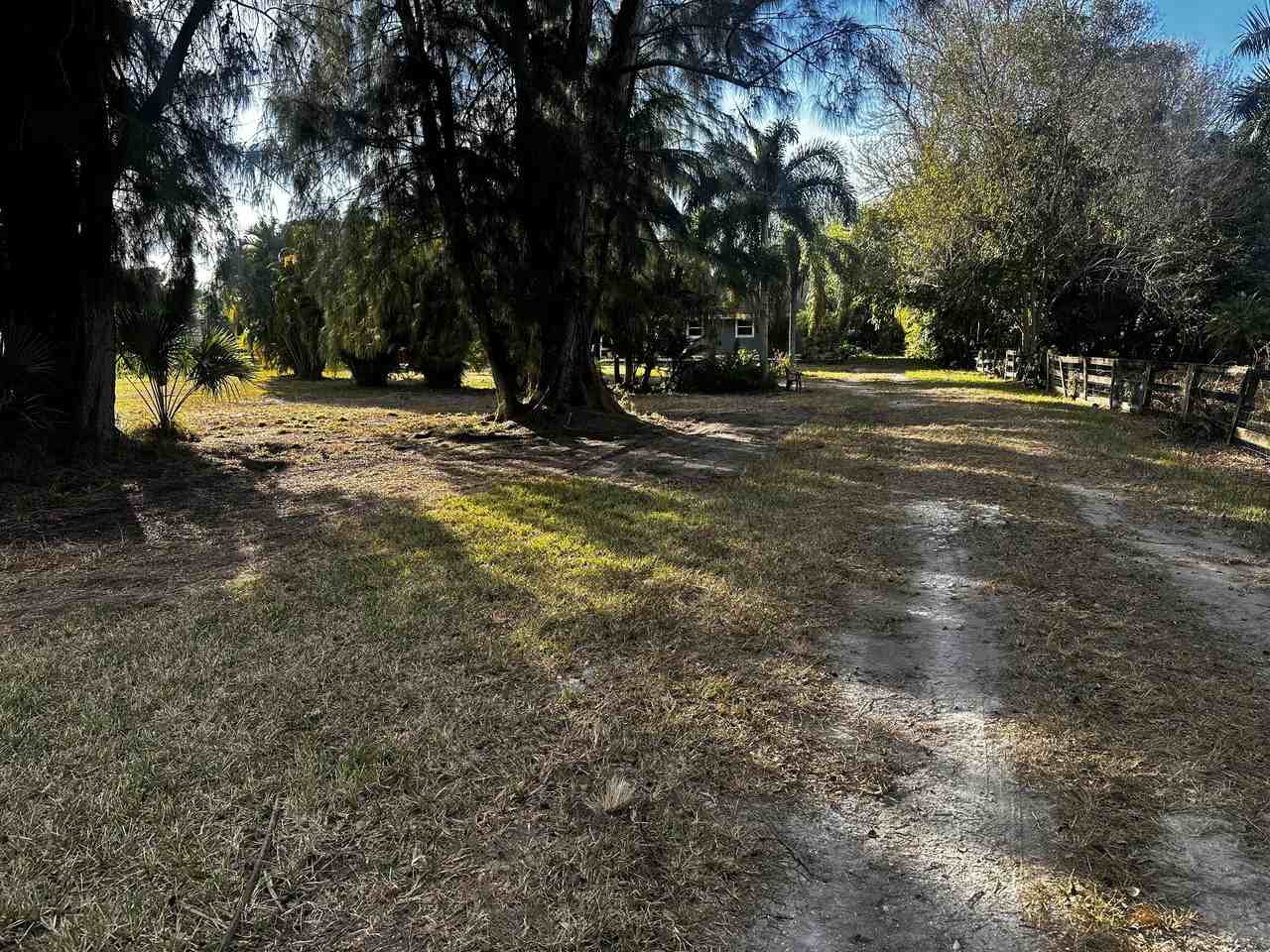 4332 145th Ave N - Photo 7 of 50