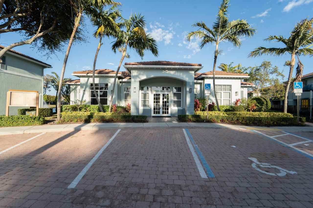 3635 Sonoma Dr - Photo 2 of 25