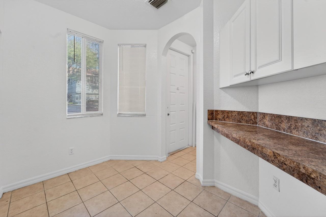 3635 Sonoma Dr - Photo 5 of 25