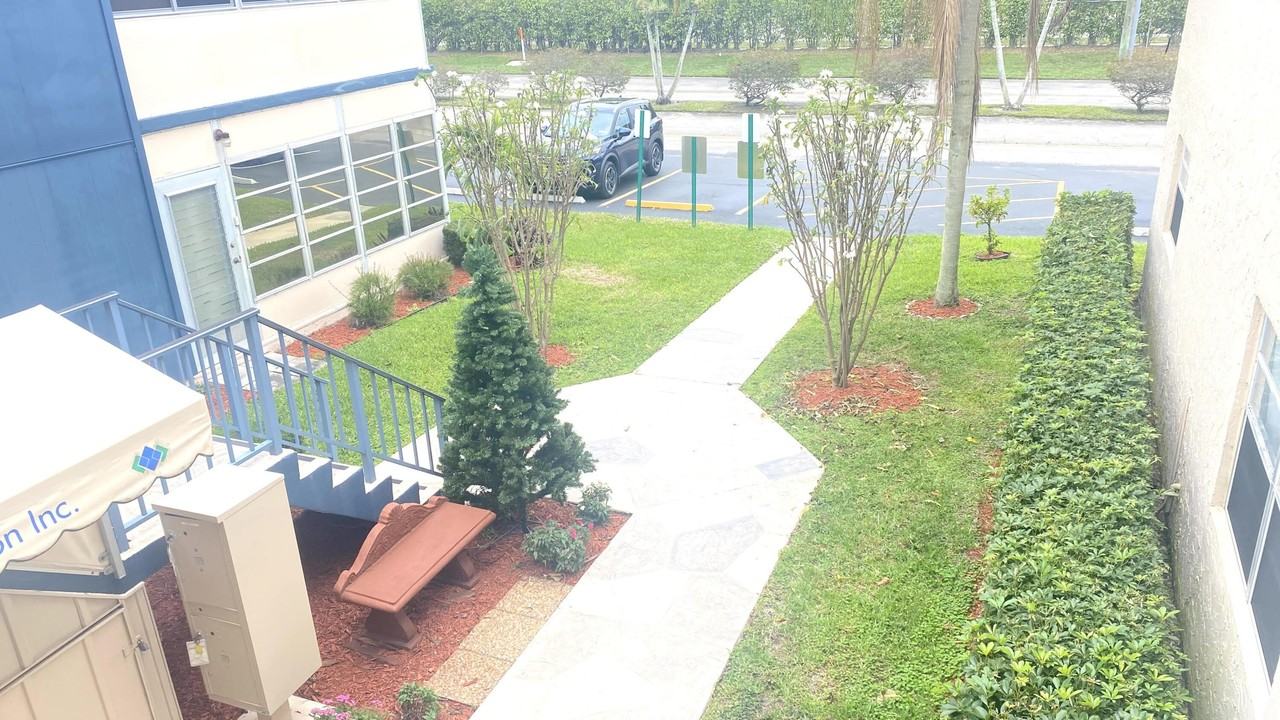 177 Flanders D Unit 177 - Photo 3 of 29