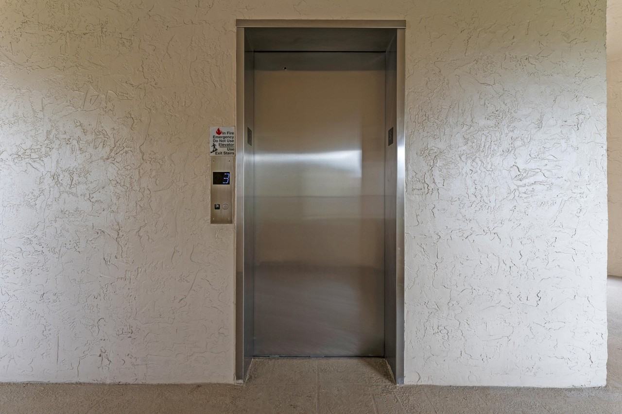 7460 La Paz Blvd Apt 309 - Photo 6 of 46