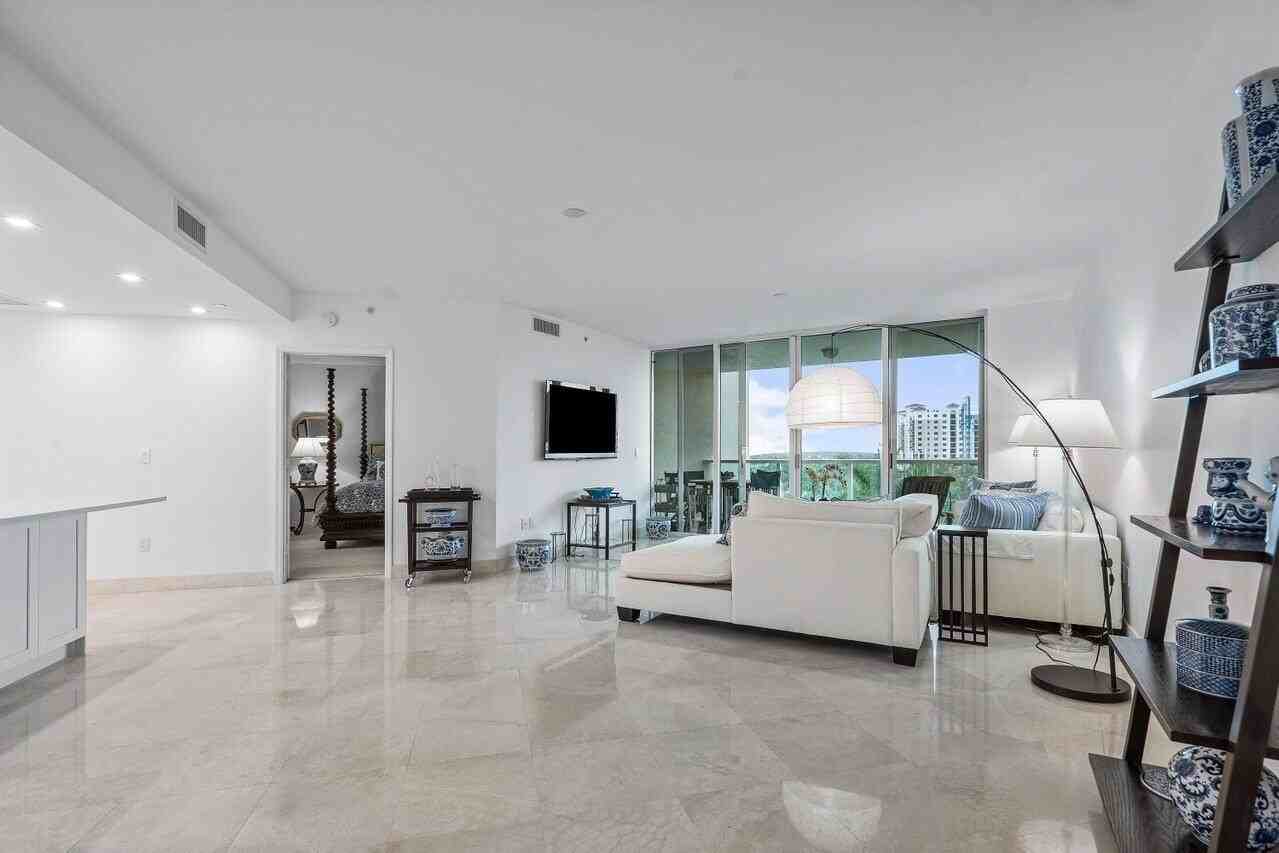 550 Se Mizner Blvd Apt B706 - Photo 2 of 50