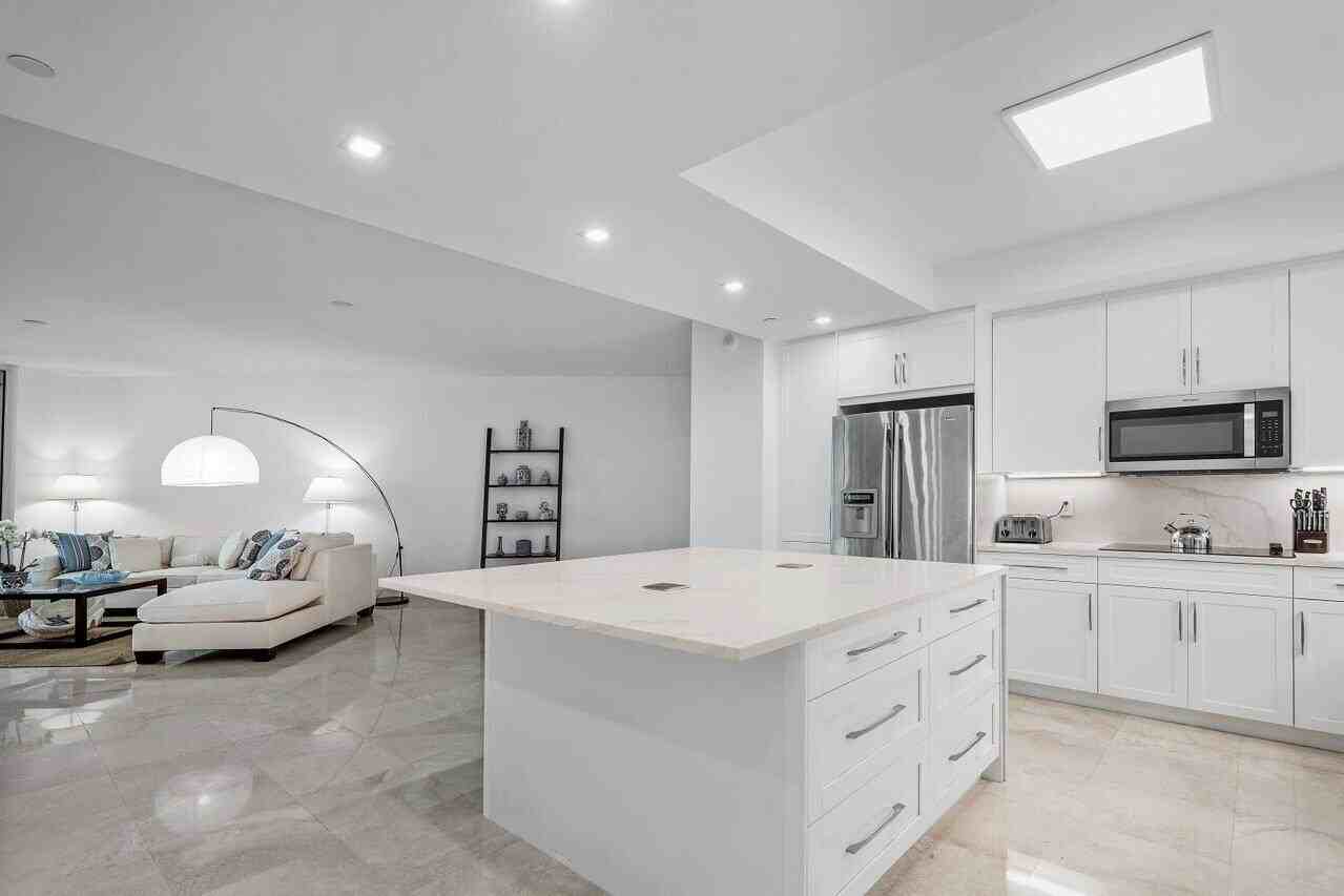 550 Se Mizner Blvd Apt B706 - Photo 7 of 50