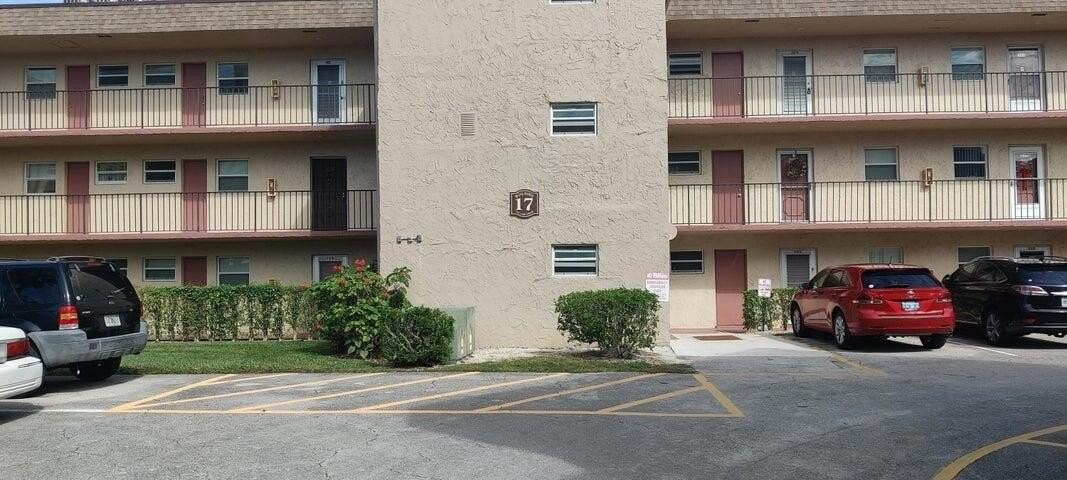 715 Lori Dr Apt 308 - Photo 2 of 15