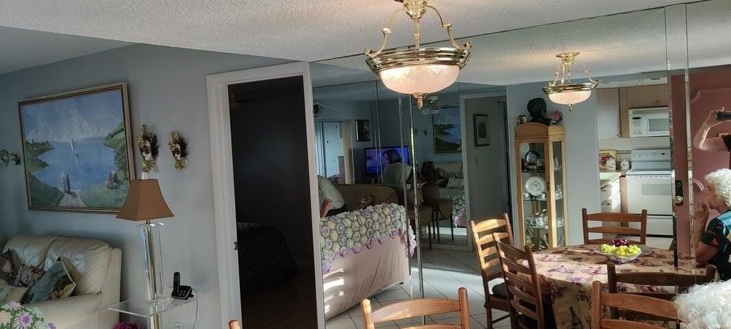 715 Lori Dr Apt 308 - Photo 4 of 15