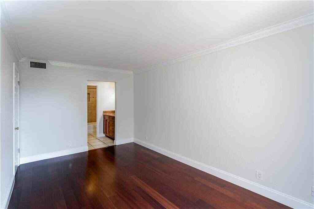 2800 Fiore Way Unit 2060 - Photo 6 of 17