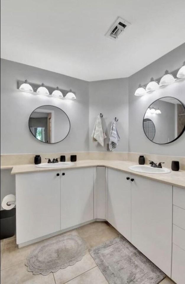 804 E Windward Way Apt 316 - Photo 2 of 50